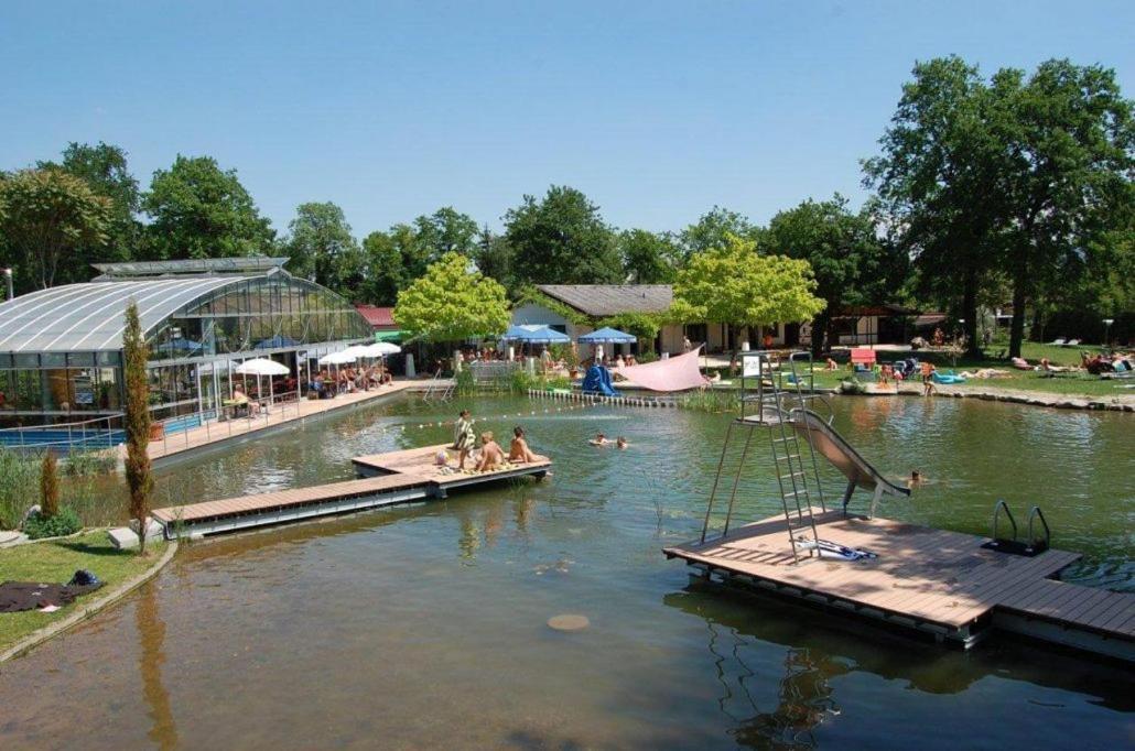 Schlafen Unterm Sternenhimmel Am Baggersee Steinenstadt Neuenburg am Rhein Εξωτερικό φωτογραφία